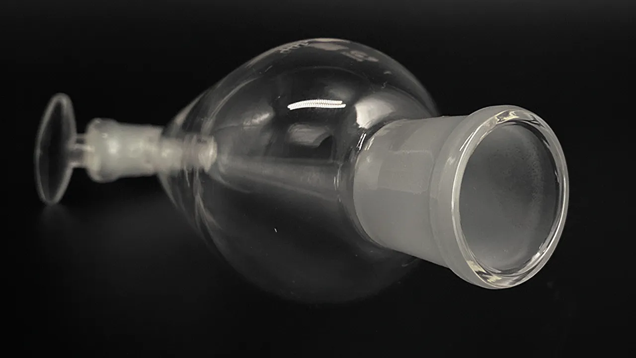 Glass Pear Shaped Separatory Funnel